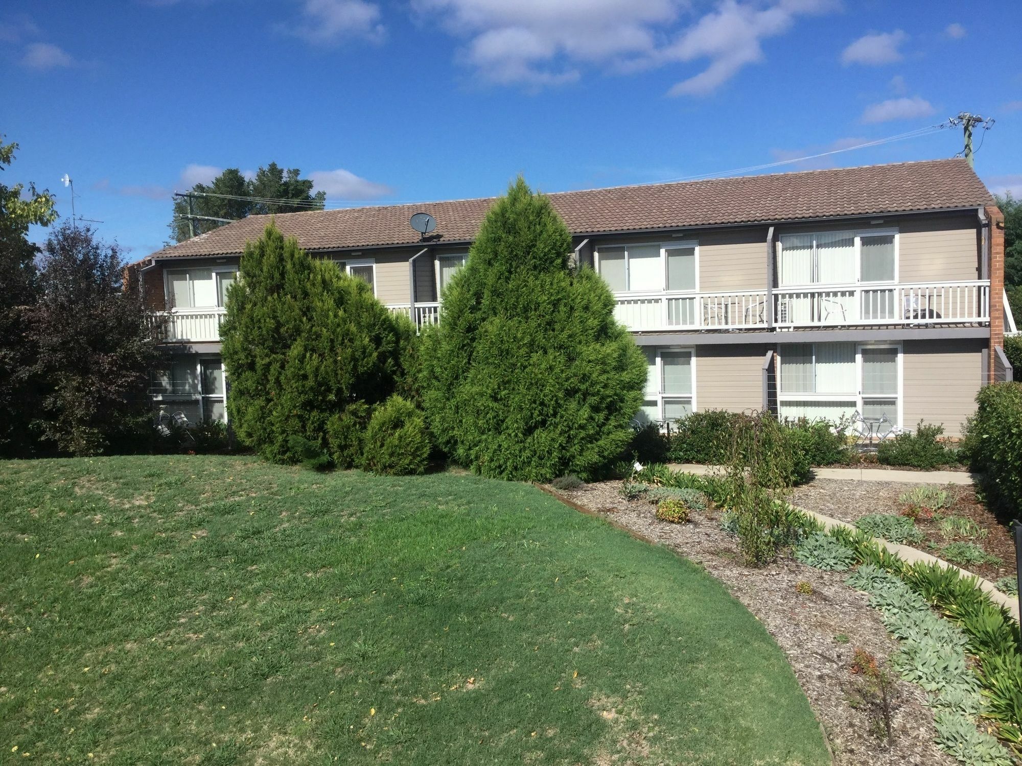 Bathurst Studio Apartments Exterior photo